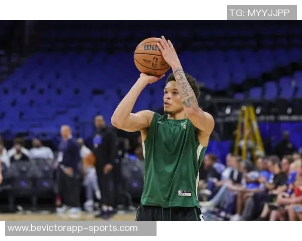 隆多称赞瑞安罗林斯进步神速指导过程充满乐趣与挑战