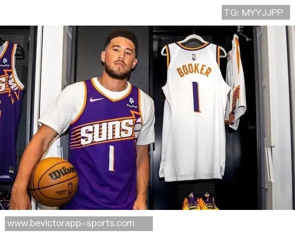 布克全能表现助球队取胜23投10中斩获31分8助攻三分球命中率高达66